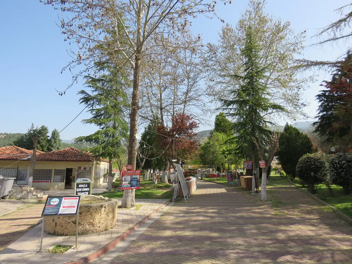 The park at the red spring in Karahayit